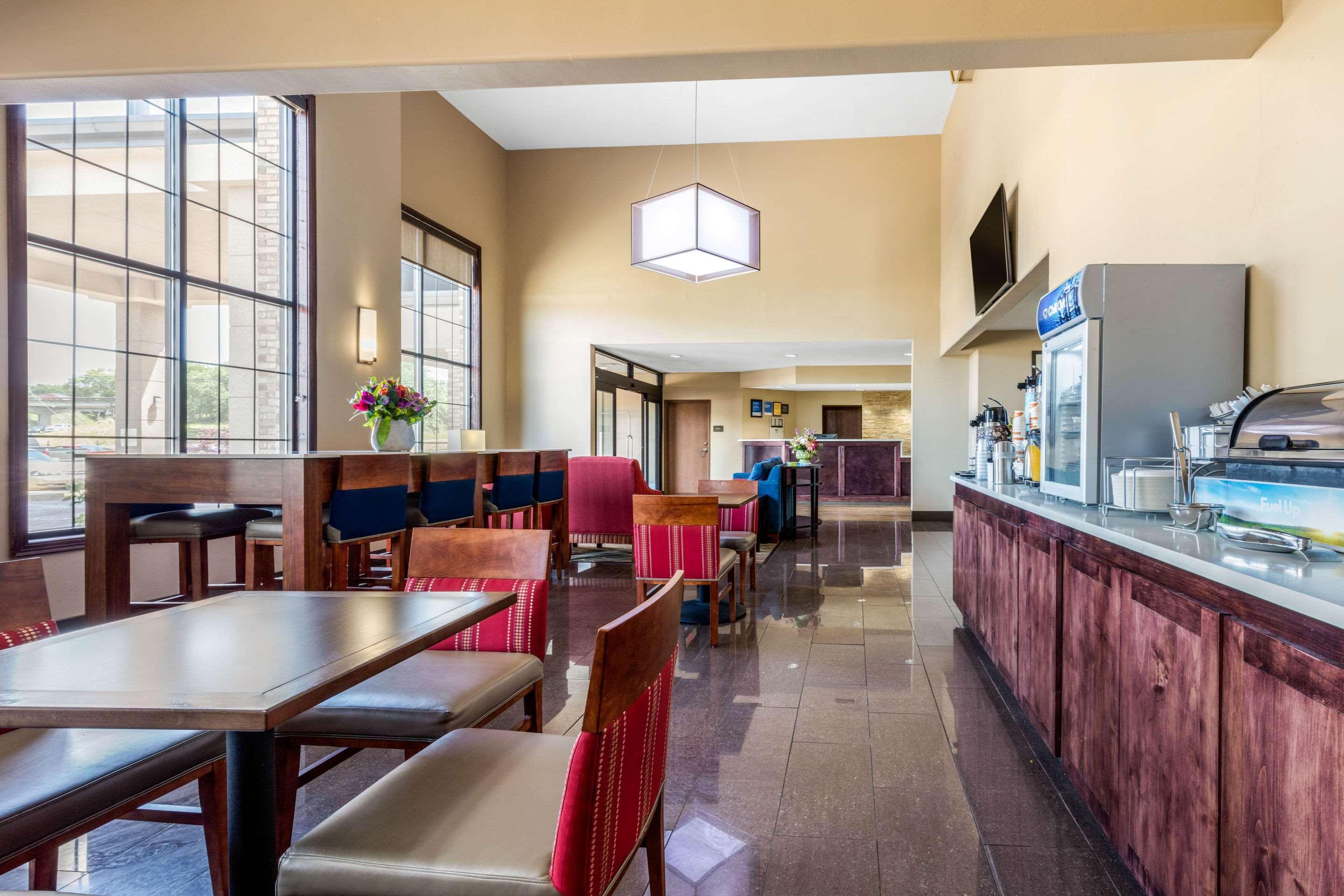 Comfort Inn & Suites McComb Dış mekan fotoğraf